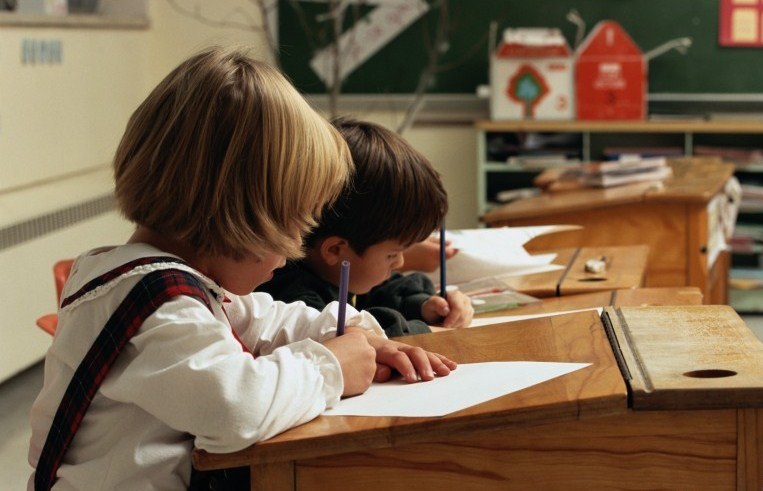 Kā saglabāt veselīgu stāju skolēnam?