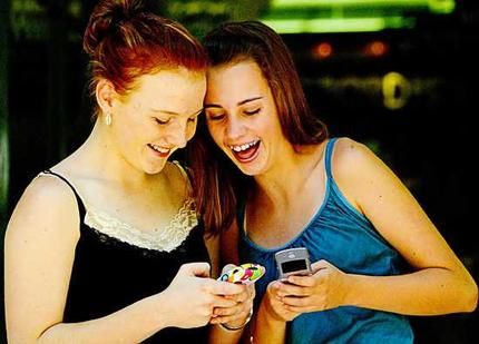 Mobilie telefoni veicina patoloģiskā narcisma attīstību